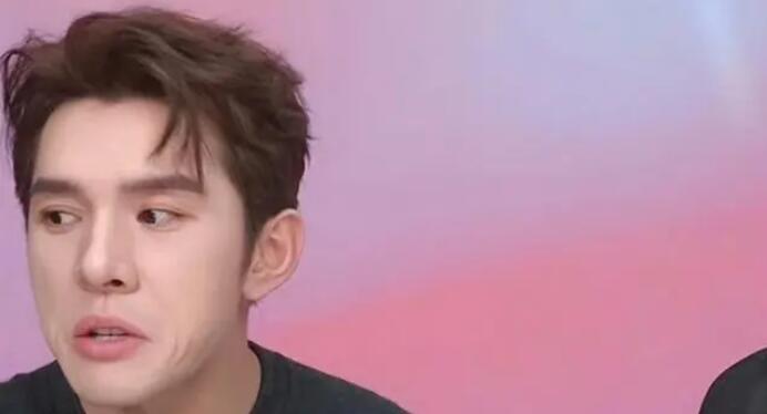 李佳琦深夜道歉被指毫無誠意