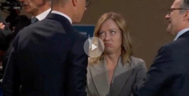 拜登遲到意大利總理翻白眼